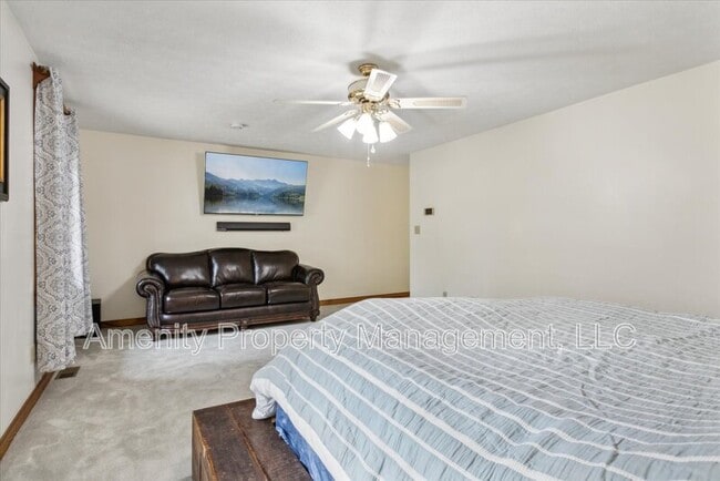 Building Photo - 5974 Ladysmeade Ln
