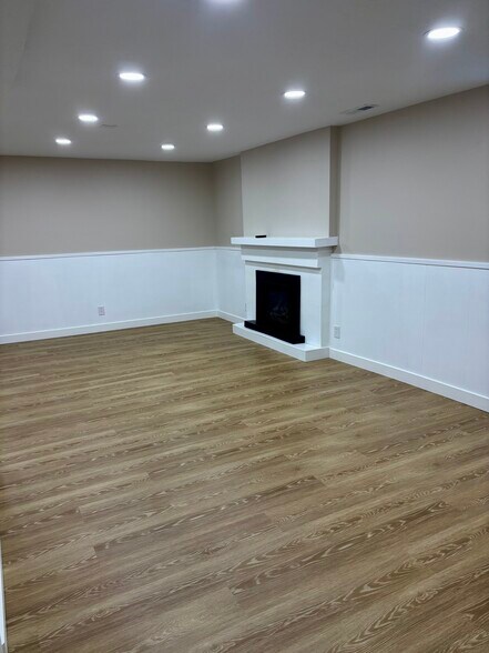 Building Photo - 4030 Liberty Ave