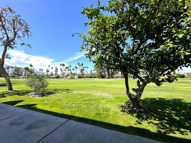 Building Photo - 5300 E Waverly Dr