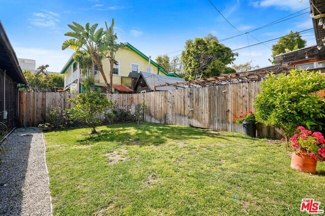 Building Photo - 8953 Keith Ave