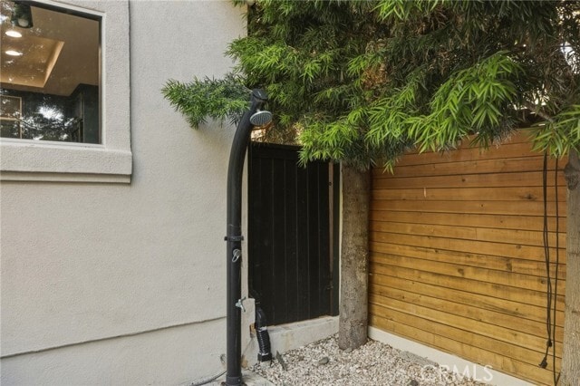 Building Photo - 716 N Lucia Ave