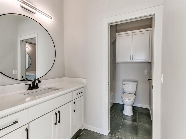 Building Photo - 25198 Scarlett St