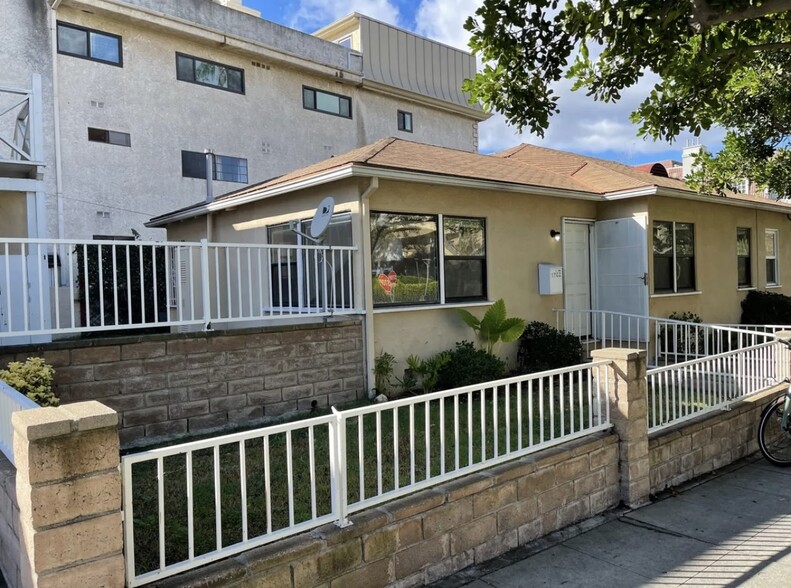 Building Photo - 1703 Selby Ave