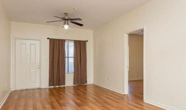 Building Photo - 373 Community College Dr