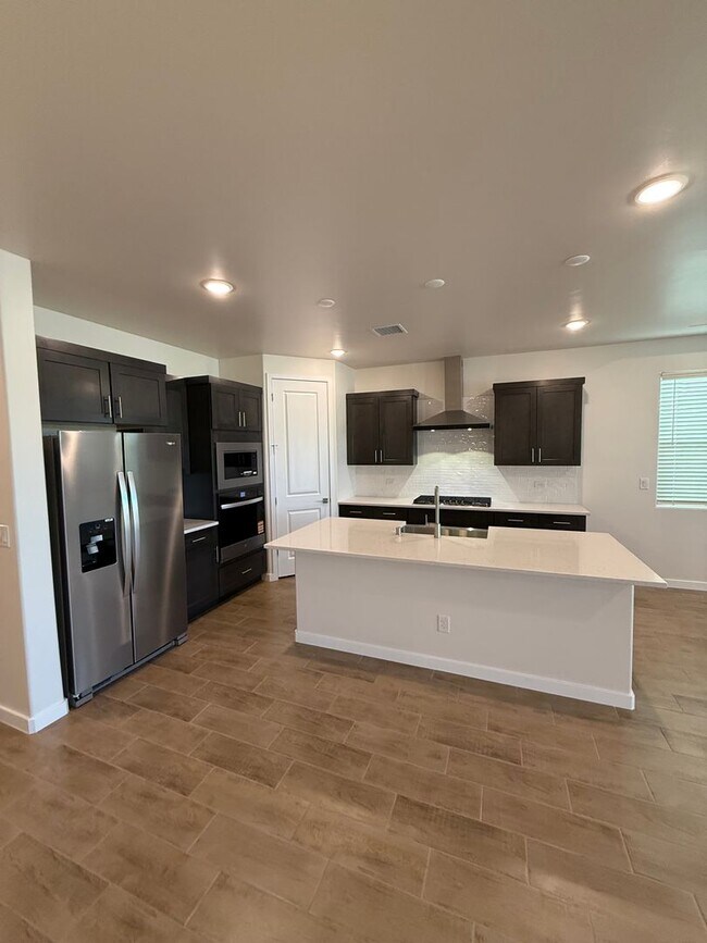 Building Photo - 5008 Sand Strm Rd