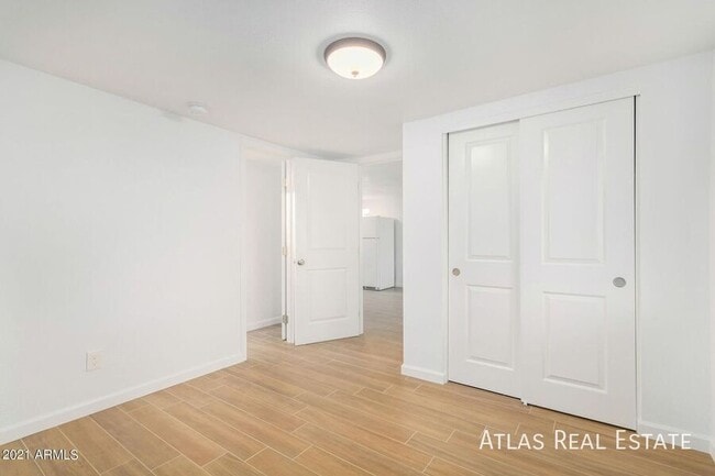 Building Photo - 444 S Delaware St