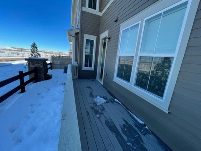 Building Photo - Beautiful & Spacious 4Bed, 3Bath In Breathtaking Erie Co,