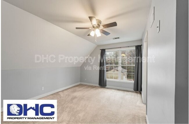 Building Photo - 1352 Elizabeth Ln