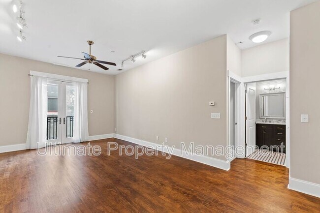 Building Photo - 709 N 4th St