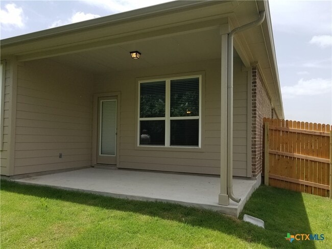 Building Photo - 2037 Flintshire Dr