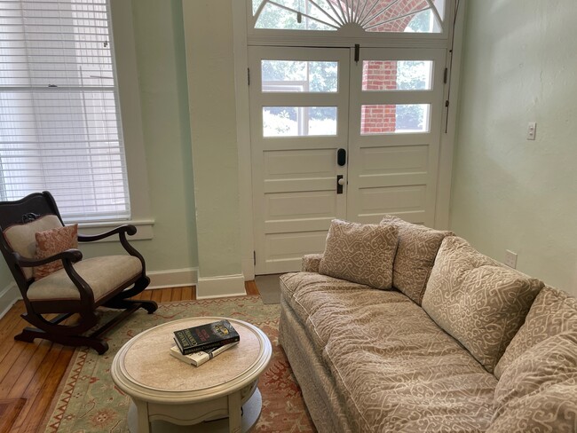 Living room looking to front door - 1133 S Grand St