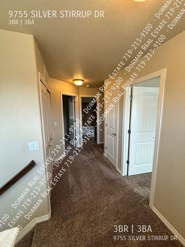 Building Photo - 9755 Silver Stirrup Dr