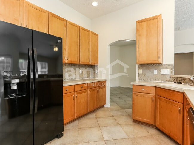 Building Photo - 96687 Commodore Point Dr