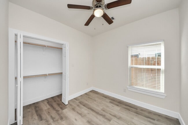 Building Photo - 6827 Mcwilliams Dr