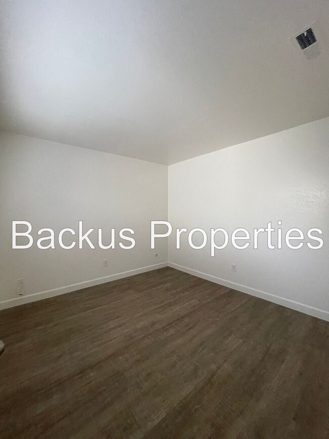 Building Photo - 19120 Creekside Pl