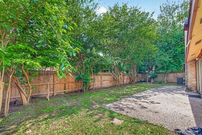 Building Photo - 6203 Downwood Forest Dr