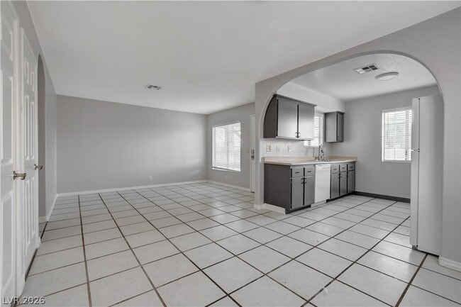 Building Photo - 5270 Carriellen Ln