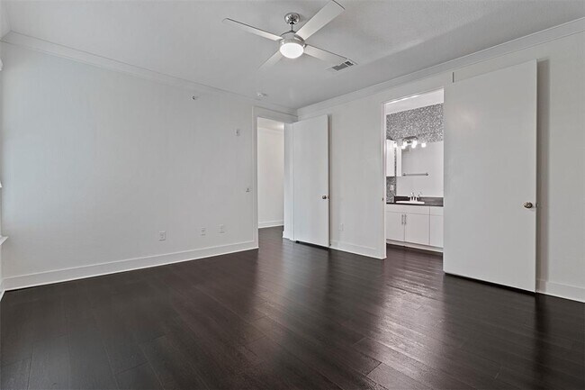 Building Photo - 3300 Towers Blvd