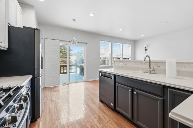 Building Photo - 5 Indian Field Dr