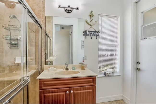 Building Photo - 4102 Oasis Blvd