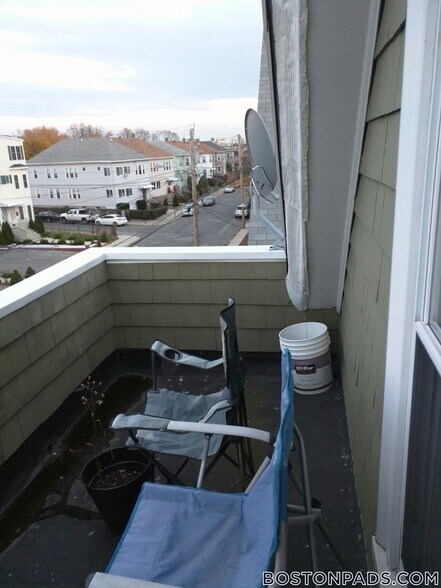 Building Photo - 161 Union St