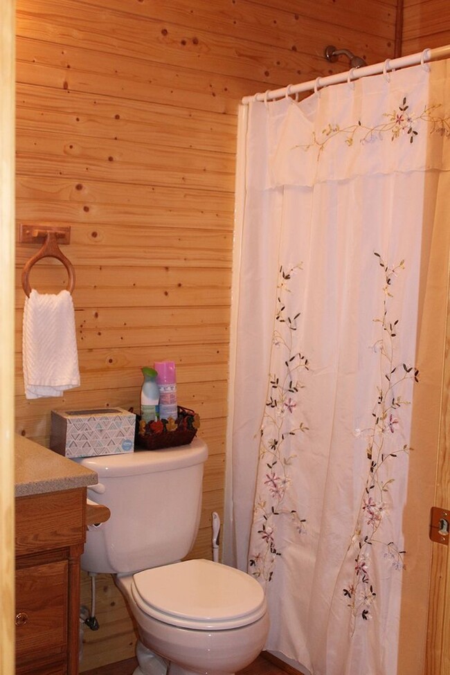 Building Photo - Beautiful Cabin
