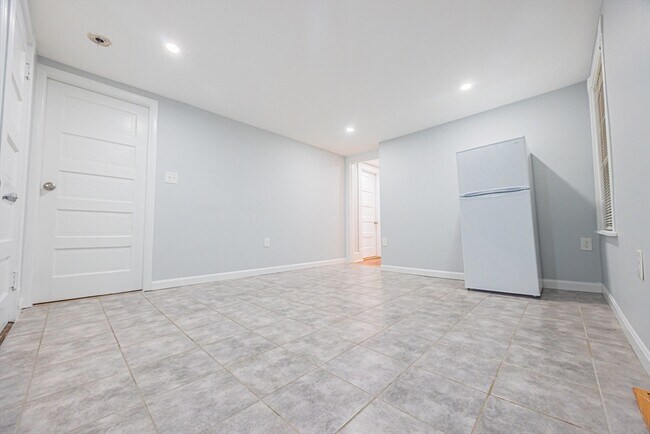 Building Photo - 49 Essex St