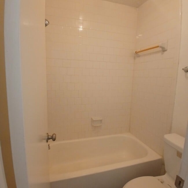 Building Photo - 5434 Parkridge Dr