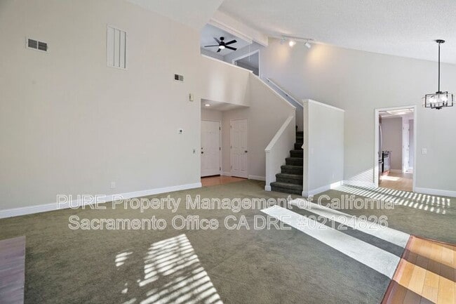 Building Photo - 4 Coyle Creek Cir