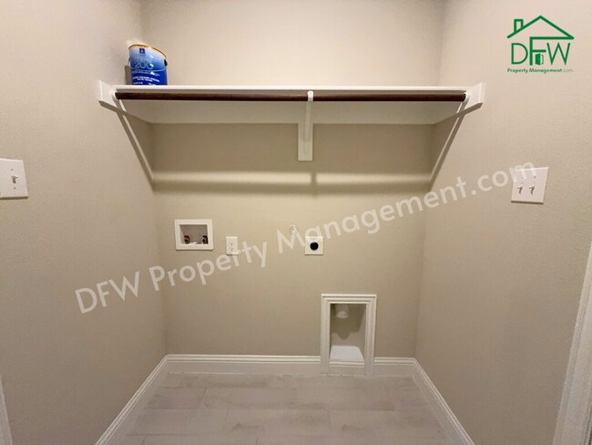 Building Photo - Modern 3-Bedroom Home with Open Layout & Large Backyard in Anna, TX