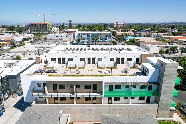 Building Photo - Backhouse Apartments