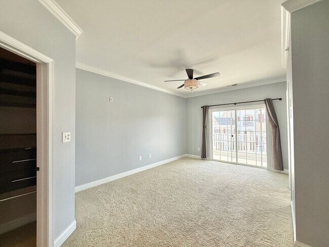 Building Photo - 10321 Sablewood Dr