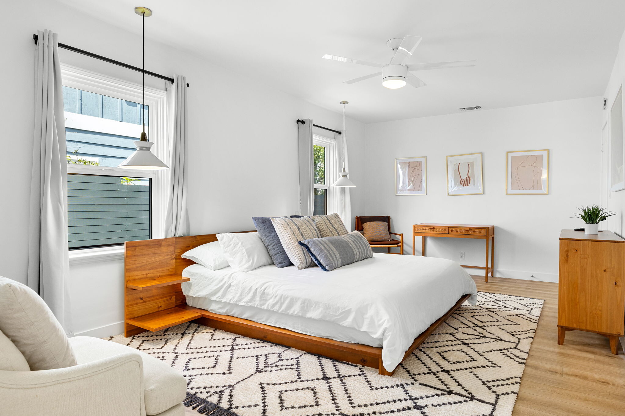 Building Photo - 614 Knob Hill Ave