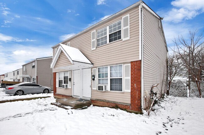 Building Photo - 3751-3753 Briggs Rd