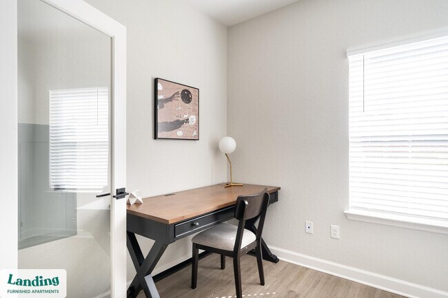 Building Photo - 84 San Filippo Dr SE