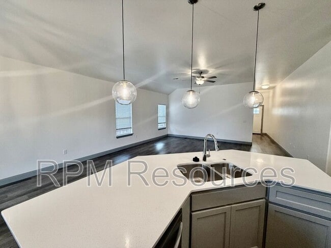 Building Photo - 3613 Shutter Ridge Dr