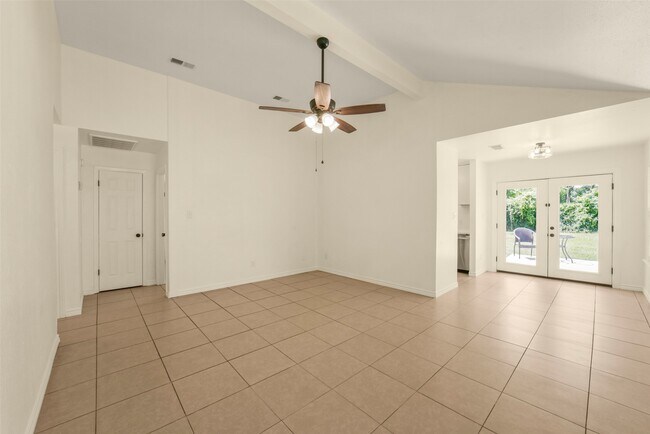 Building Photo - 18147 Dinner Creek Dr