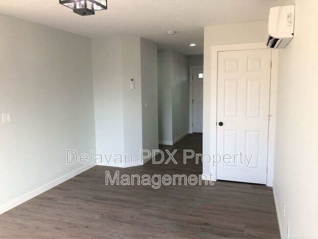 Building Photo - 1396 Kimber Ct