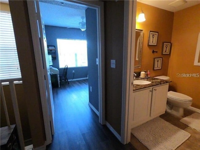 Building Photo - 5450 Bentgrass Dr