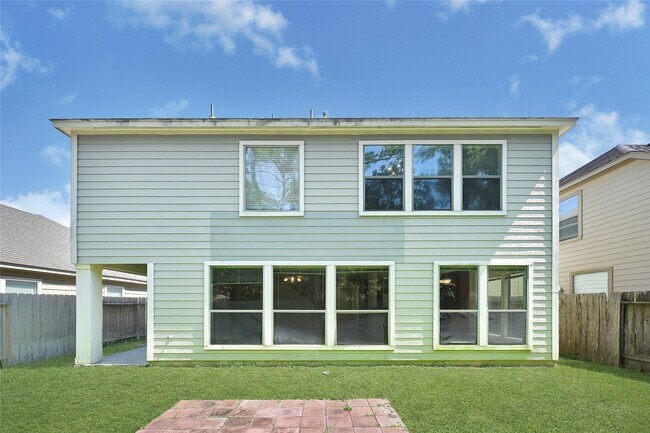 Building Photo - 11927 Shallow Oaks Dr