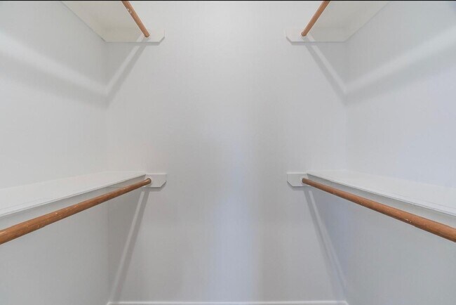Building Photo - 1122 Ryon St