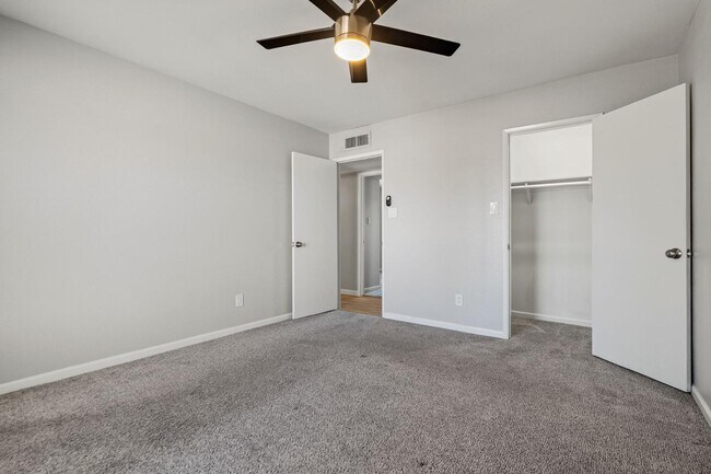 Building Photo - 15237 North 21st St