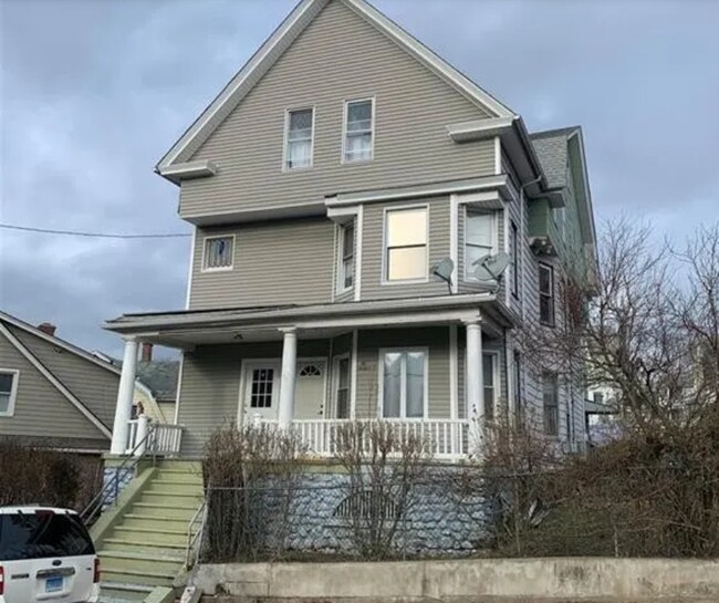Primary Photo - 103 Lounsbury St