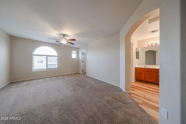 Building Photo - 9043 W Fullam St