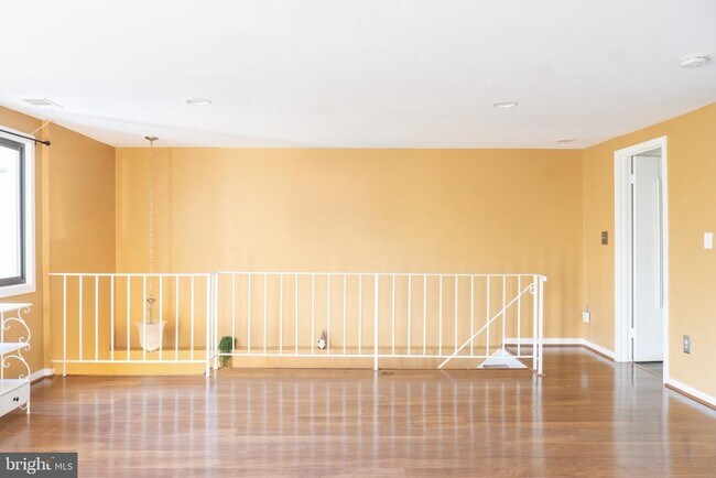 Building Photo - 9804 Hellingly Pl