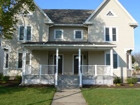 Building Photo - 290 S Main St