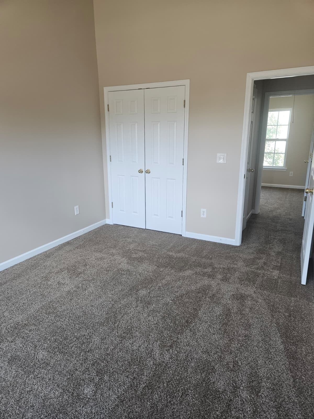 Building Photo - 500 Jaclyn Cir