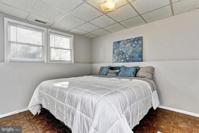 Building Photo - 3816 Bonnybridge Pl