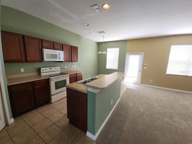 Building Photo - 10156 Vickers Ridge Dr