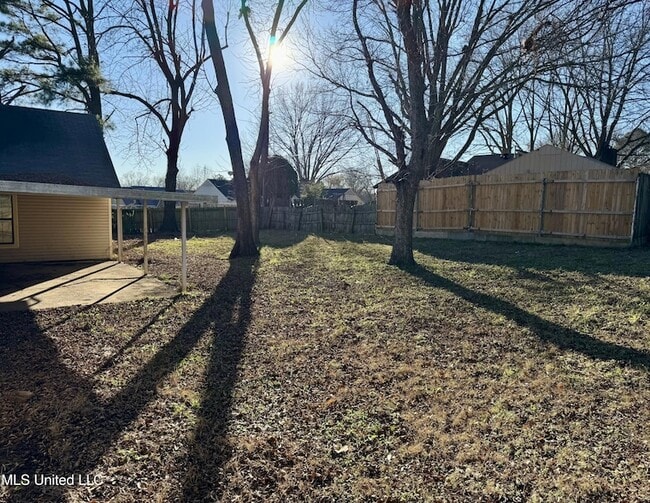 Building Photo - 7141 Oak Forest Dr